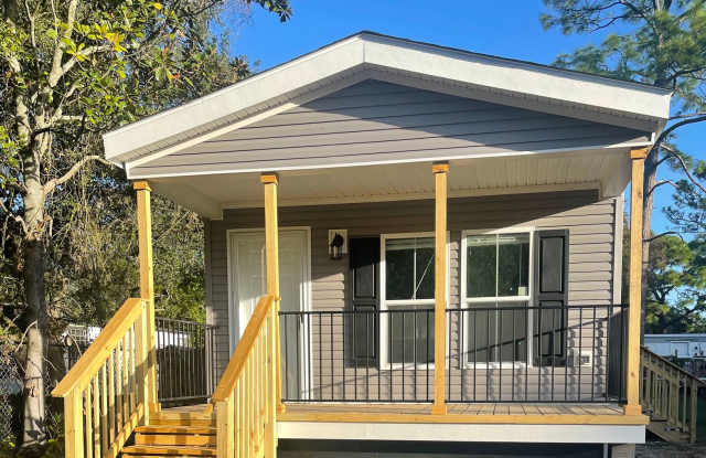 LUXURY MOBILE HOME 1 Bedroom/ 1 Bath