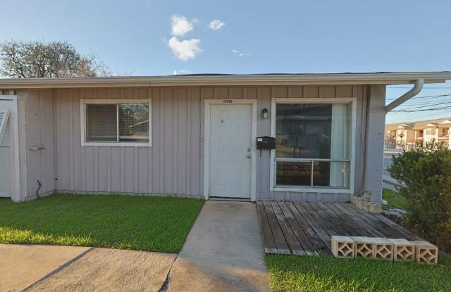 1245 North LBJ Drive - B