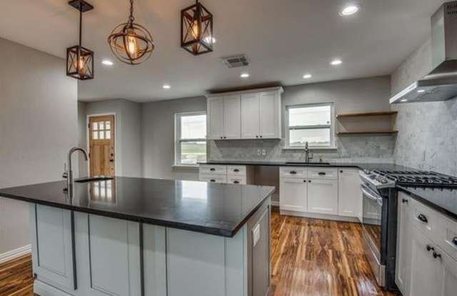 Photo of 303 E Monte Carlo Boulevard