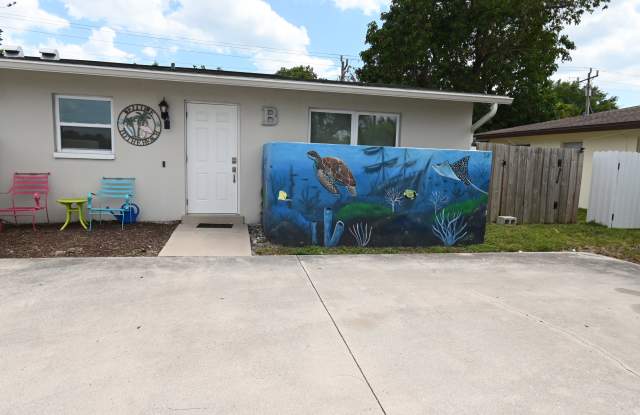 206 Cape Coral Parkway West