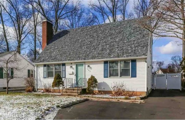 143 Grove St - 143 Grove Street, West Hartford, CT 06110