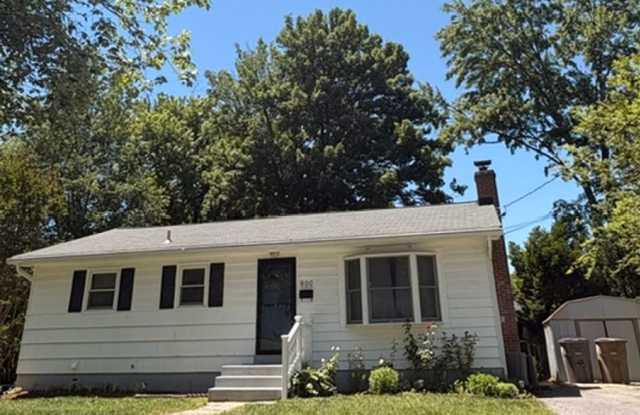 900 Neal Drive
