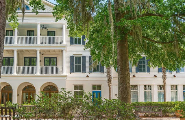 23 Market Street unit: B2