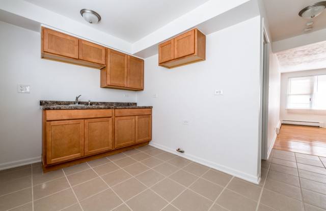 Photo of 7927 S Ellis Ave