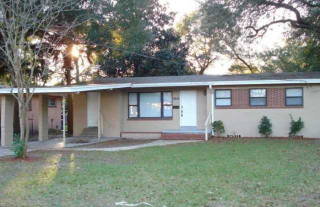 2616 Pine Summit Drive East - 2616 East Pine Summit Drive, Jacksonville, FL 32211