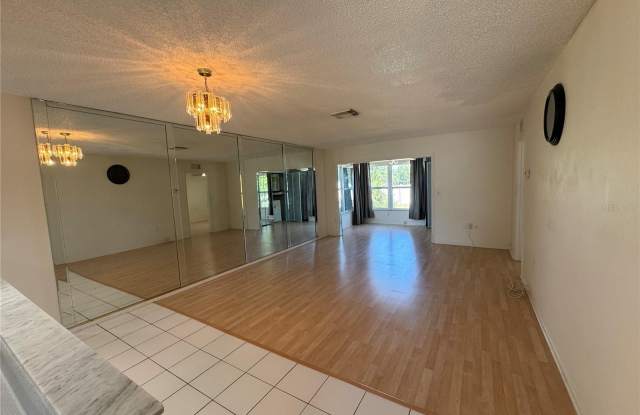 2928 BANCROFT CIRCLE E