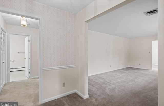 21692 POTOMAC VIEW Drive