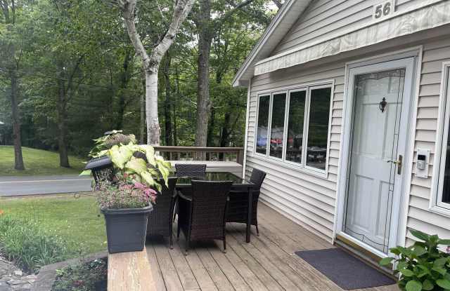 56 Captain Thomas Road