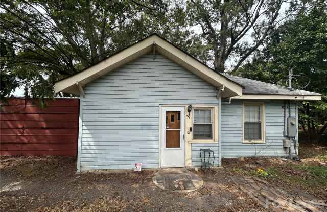 324 Belmont Circle