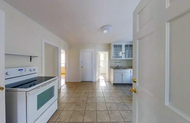 19 Dixon Street unit: 2