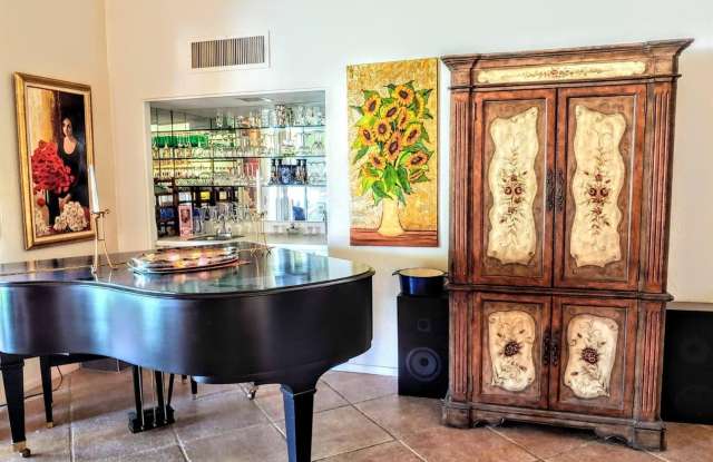 69940 Los Cocos Court