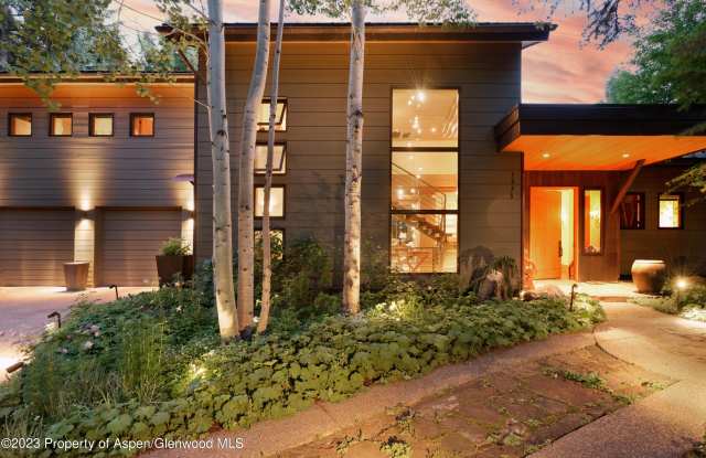 1575 Silver King Drive