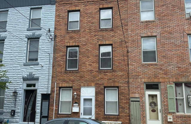 Photo of 2705 E SOMERSET Street