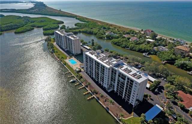 Photo of 9397 MIDNIGHT PASS ROAD