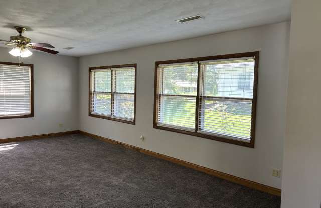 1440 S Demeter Drive