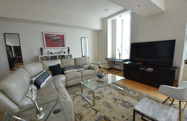 70 kennedy plaza - Private Bedroom 3Unit 6