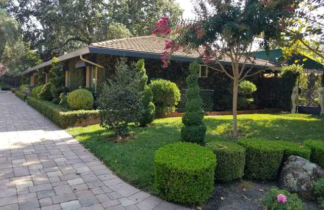 Photo of 5 Bed 4 Bath Gated Home In Alamo