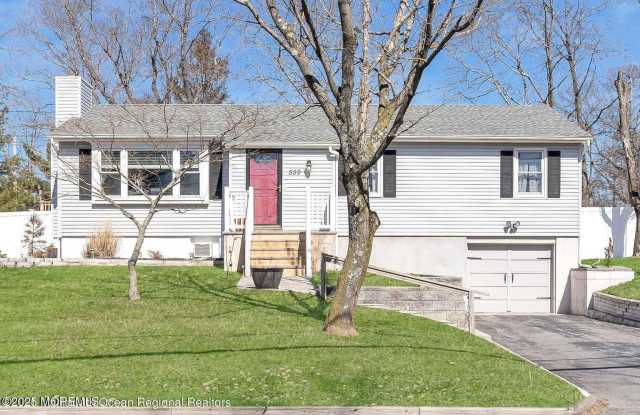 Photo of 559 Dow Avenue