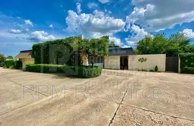 Photo of 2614 NW 62nd St