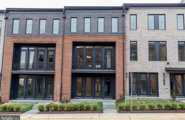 Photo of 23187 HAMPTON OAK Terrace