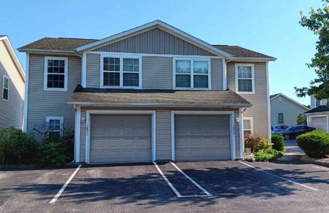 Photo of 2871 South Walnut Street Pike