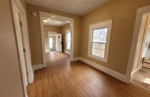 Photo of Two Bedroom Home with Washer/Dryer