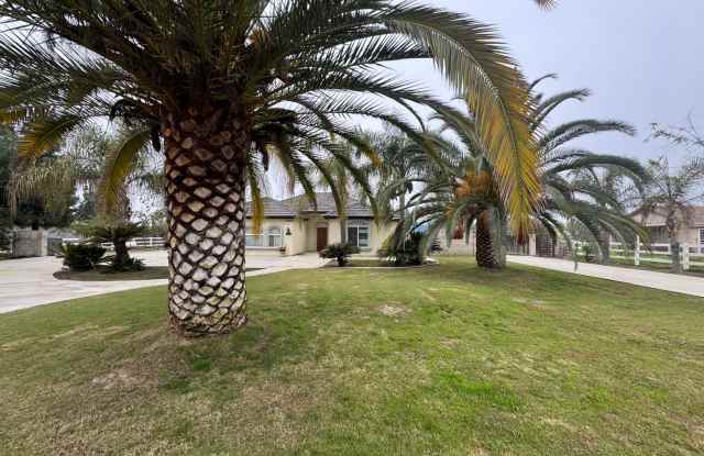 Spacious home with a pool!