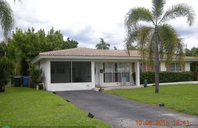 3360 NE 19 ave - 3360 NE 19th Ave, Oakland Park, FL 33306