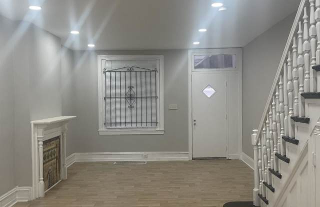 3344 North Sydenham Street