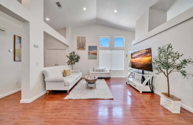 Photo of 80472 Suncastle Road
