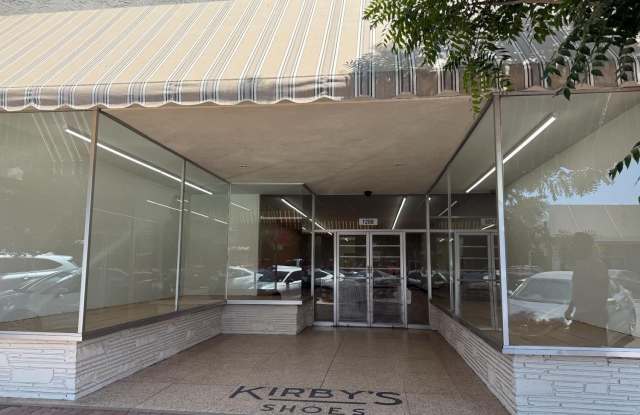 Photo of 1208 Main Street