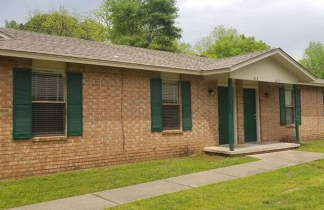 613 South Spring Street - 613 South Spring Street, Jacksonville, AR 72076