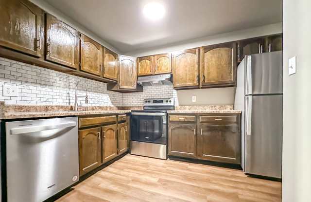 8827 - 8865 W. Appleton Ave.