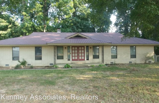 3207 T.P. White Drive - 3207 T P White Drive, Jacksonville, AR 72076