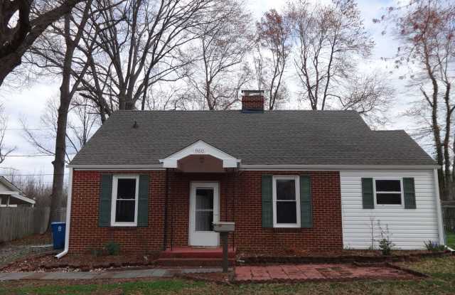 Charming 3 Bed/1 Bath Ranch Home - Fireplace - Large Fenced Back Yard - 2 Outdoor Storage Buildings