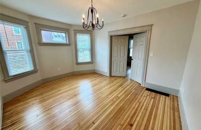 Photo of 11 Franklin Street unit: 1E