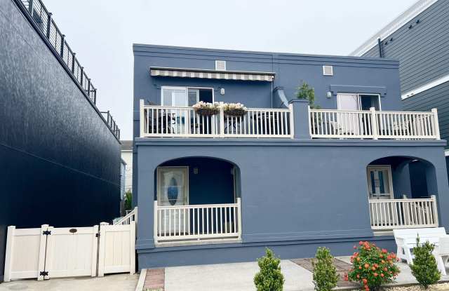 Photo of 9704 Ventnor Ave