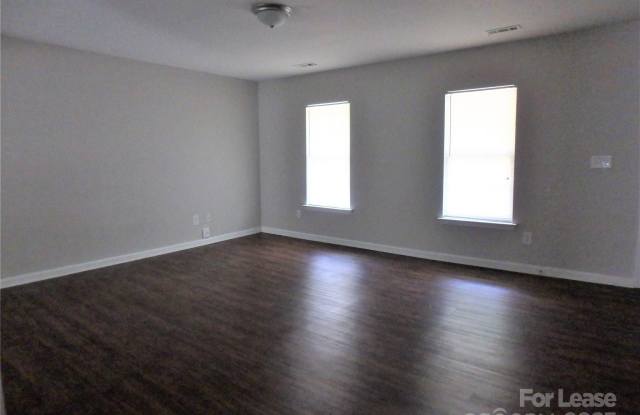 5243 Henderson Circle