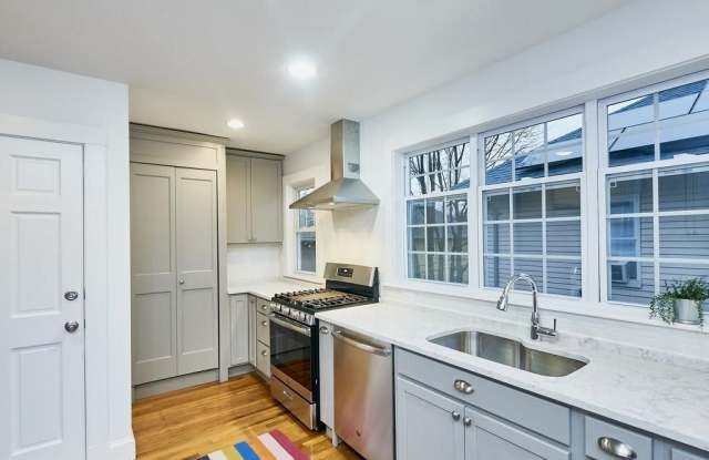 35 Roseway StreetUnit 2