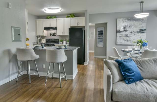 Verona at Naylor Metro