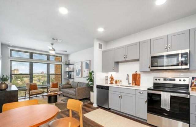 Photo of 110 Labor St, #212