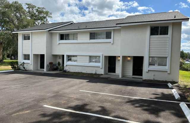 Wonderful 2 bedroom/2 bath Townhome near UCF!!!
