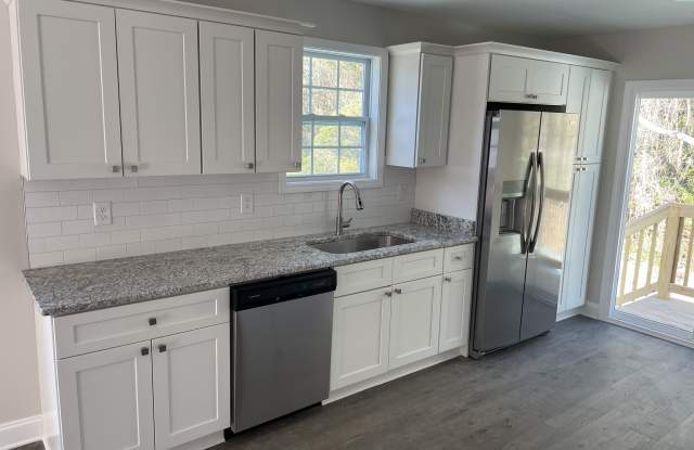 6690 Eastbrook Ave Sw