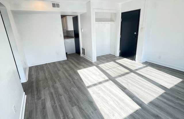 2 bed 1 bath apartment