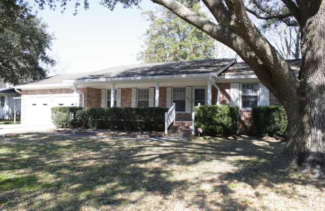 Photo of 306 Susan Drive