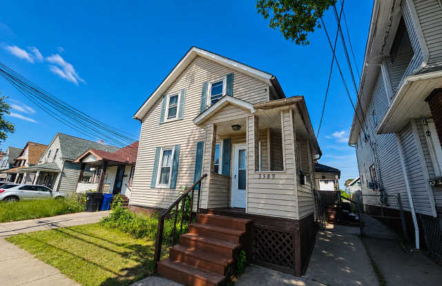 3589 W 46th St, Cleveland, OH 44102