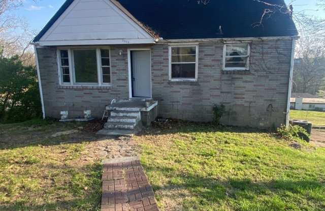 2229 Maplecrest Drive