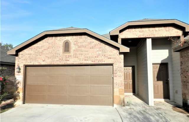 1080 Carolyn Cove