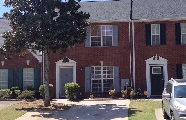 5792 Strathmoor Manor Circle