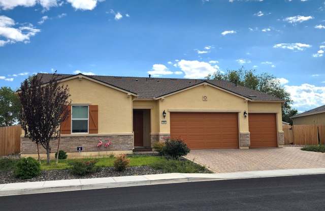 Photo of Large- single story home in the Stonebrook area of Sparks, NV.